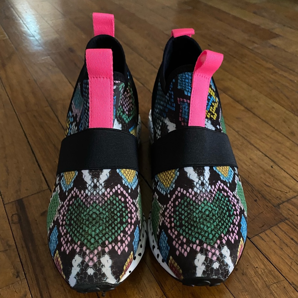 Steve Madden Tennis shoes multi color